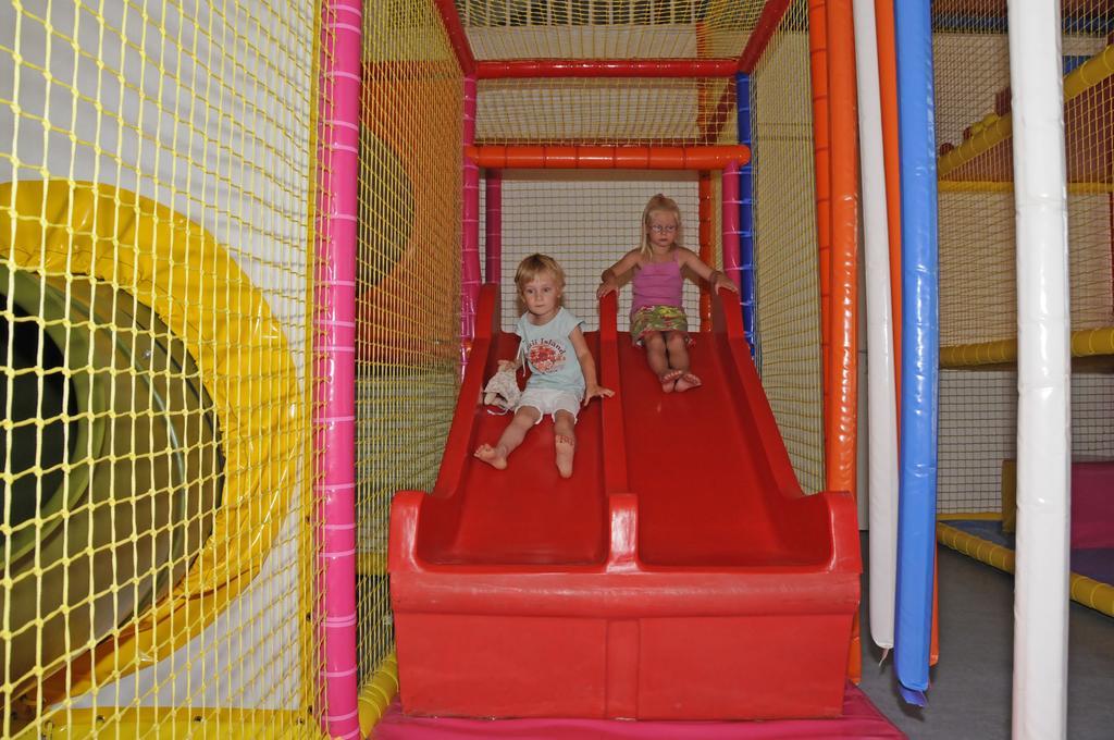 Camping Het Wieskamp Henxel Extérieur photo
